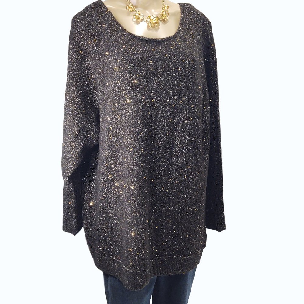 NWT DAZZLING BLACK AND GOLD SWEATER